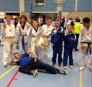 Lees meer over het artikel Maar liefs 11 maal Goud op District kampioenschappen voor Taekwondoschool.